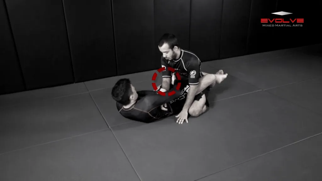 arm bar from closed guard 00018