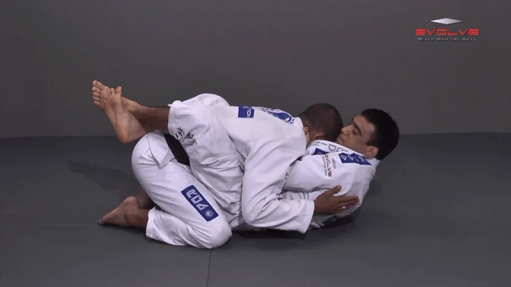 collar choke from close guard 00