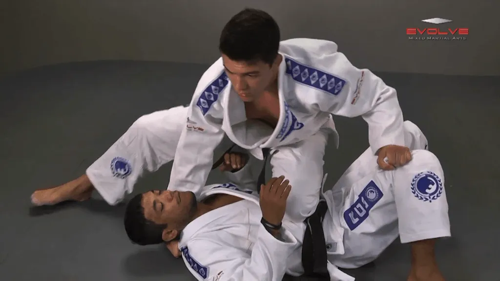 knee on belly position 00022 102