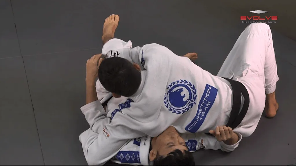 passing the guard scissor step 0
