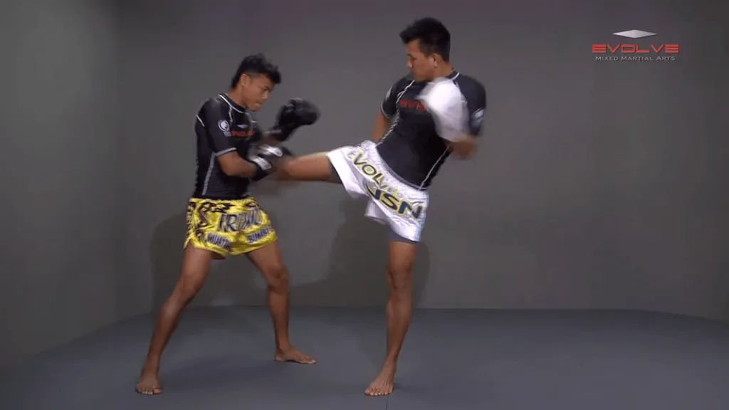 right kick 00034 1024x576 1