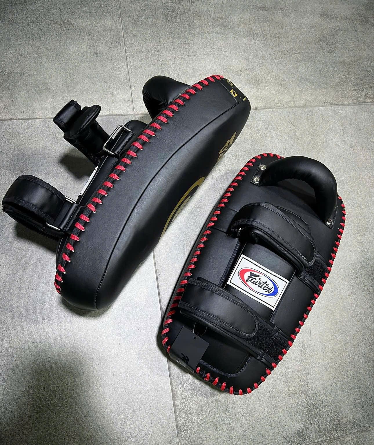 ĐÍCH ĐÁ FAIRTEX KICK PADS KPLC5