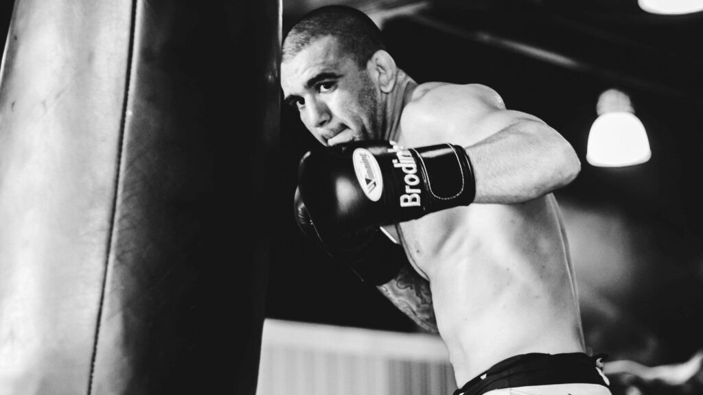 4 Lợi ích của việc là một võ sĩ Orthodox thuận tay trái trong Boxing 4 Boxing Hook