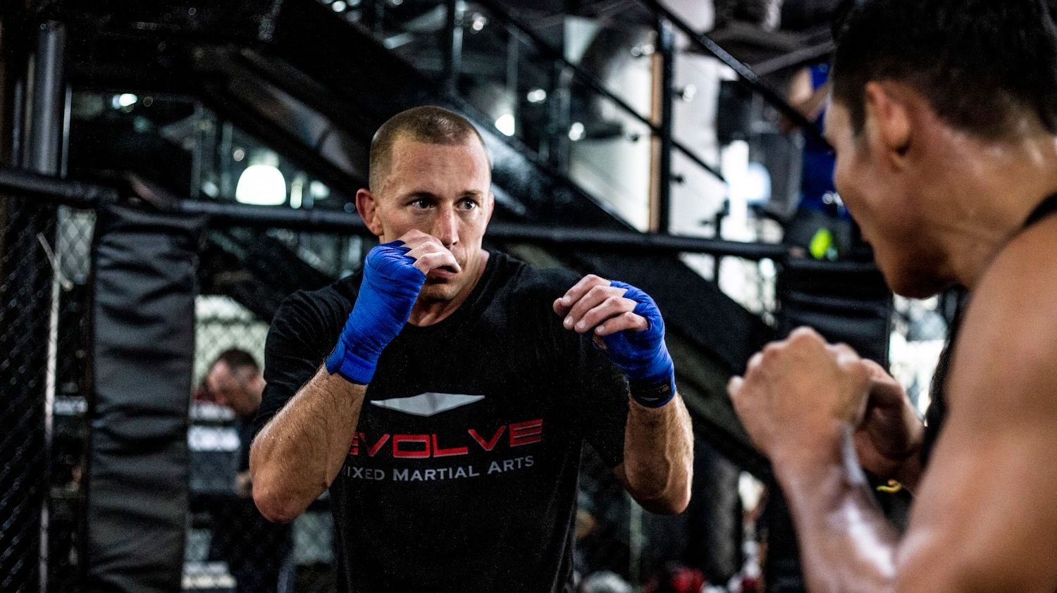 3 Bài Học Cuộc Sống Chúng Ta Có Thể Học Được Từ Huyền Thoại MMA Georges St. Pierre 1 MMA World Champion GSP