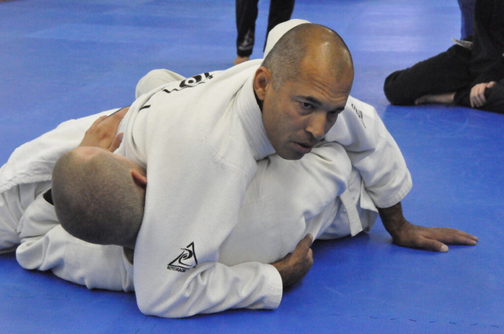 Sự trỗi dậy của gia đình Gracie và BJJ 4 Royce Gracie Demonstration 07