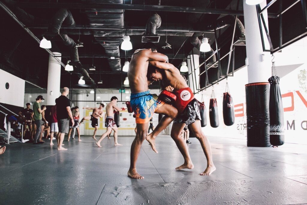 4 Mẹo Thiết Yếu Cho Thế Clinch Của Muay Thái 4 amirknee
