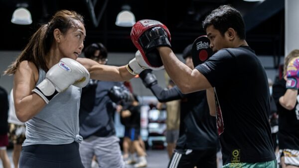 boxing focus mitts drills 600x33 1