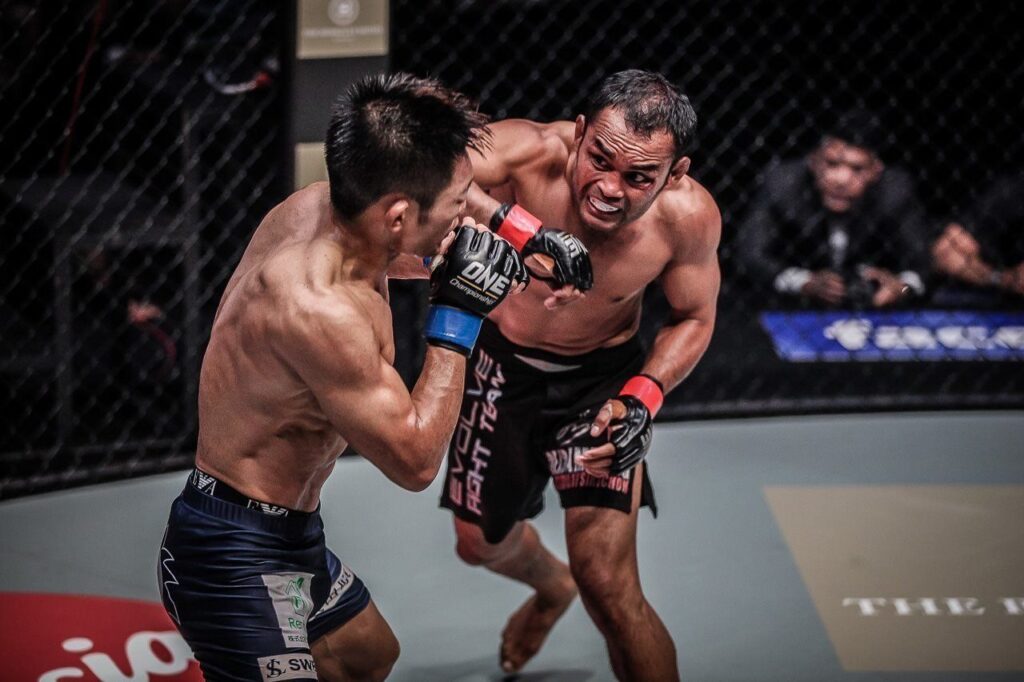 kru rong elbow