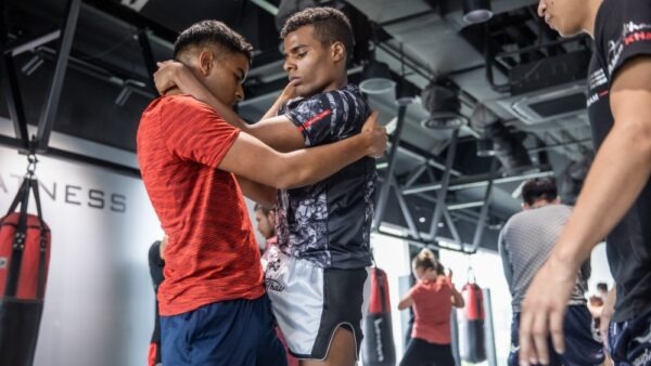muay thai clinch edited 600x338 1