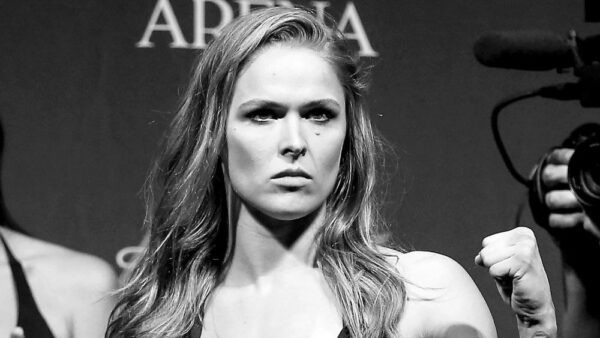 Sống như Ronda Rousey: 7 cách để trở thành một người ngầu 6 ronda rousey weigh in 2 600x338 1