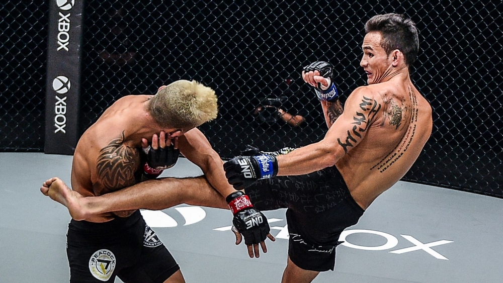 Hướng dẫn về thế đứng Southpaw trong MMA 3 thanh le southpaw